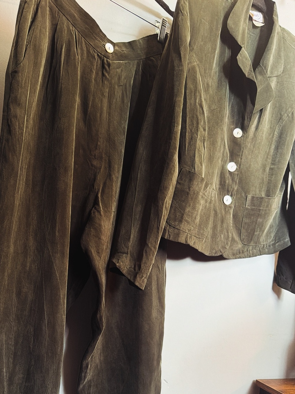Vintage Shari Fashions Olive Grey Rayon Trouser Suit Set | Size 10 / M